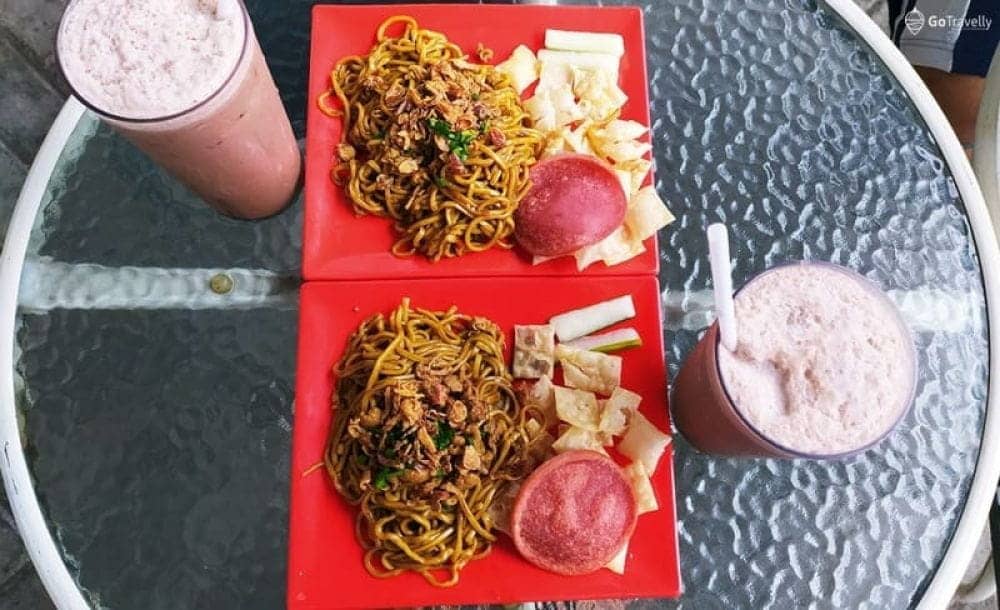 Mie pedas di Sidoarjo
