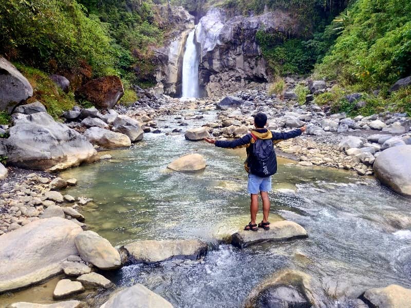 air terjun mangku sakti lombok
